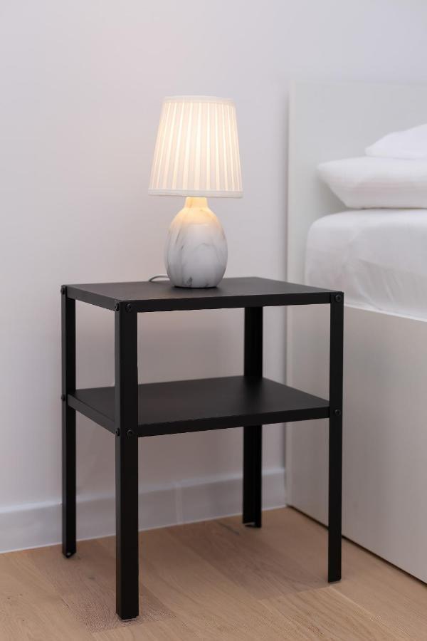Royal Park By Renters Apartment