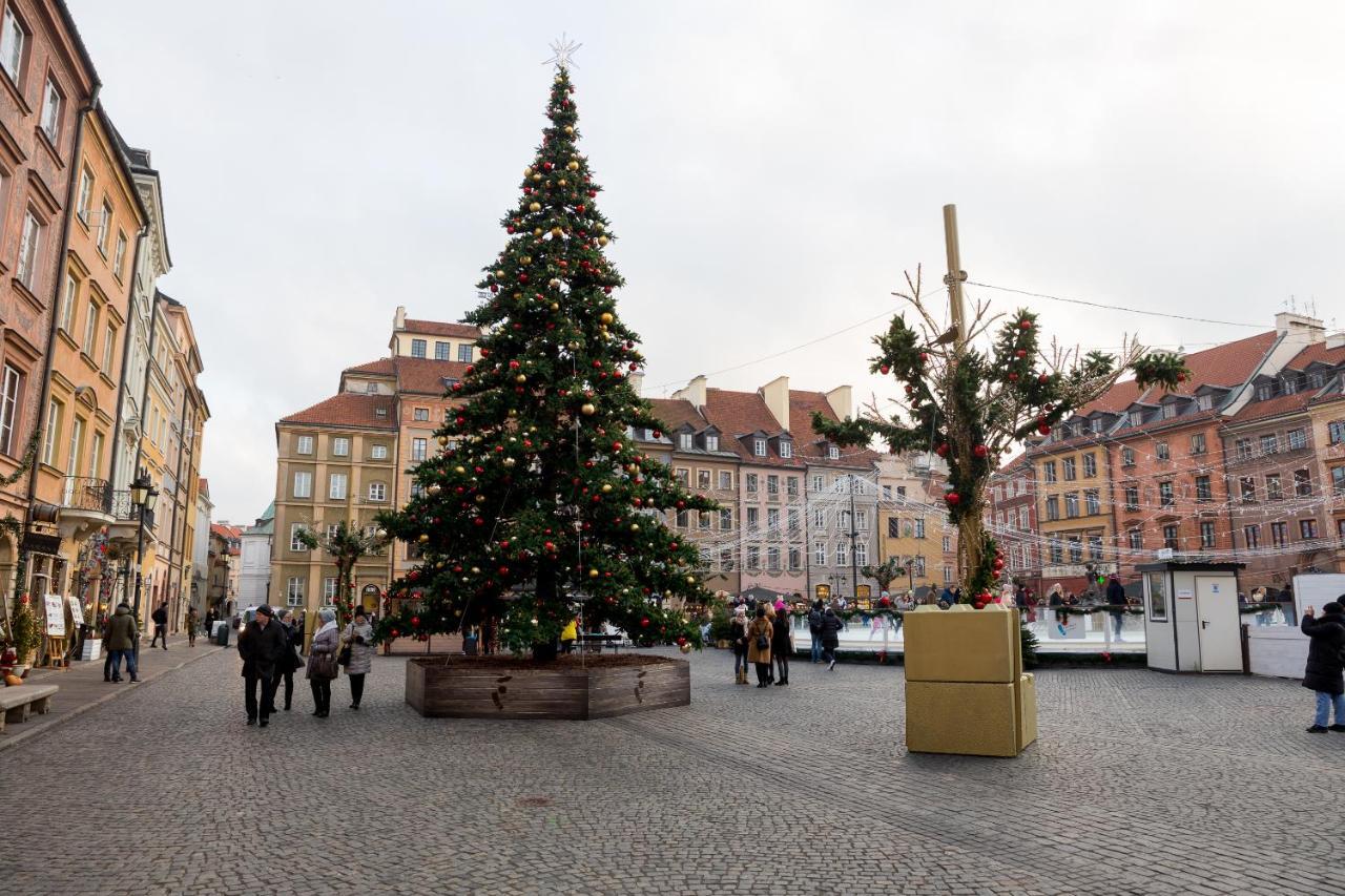 Old Town Market Place * Warsaw