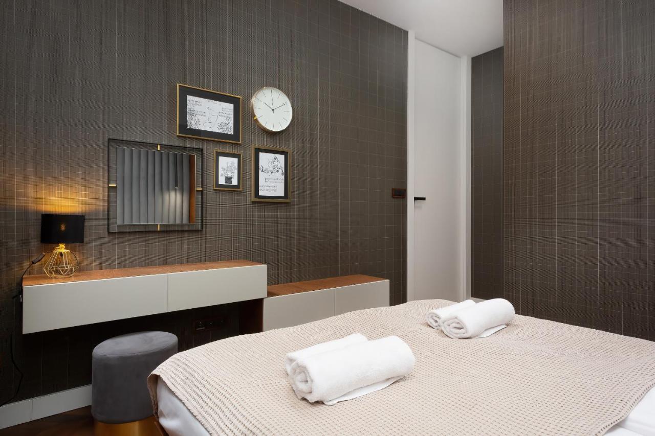 Apartment Konstruktorska By Renters Prestige