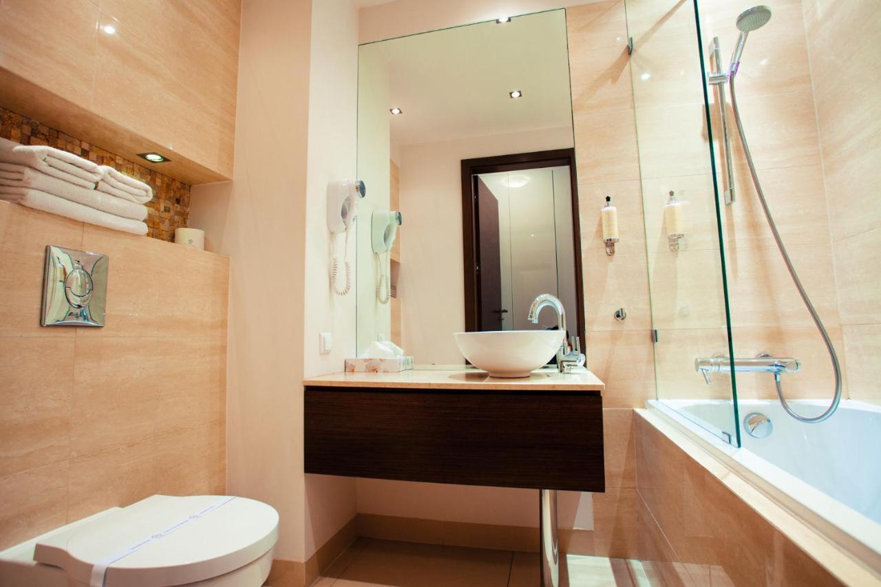 Platinum Towers Mj Apartment