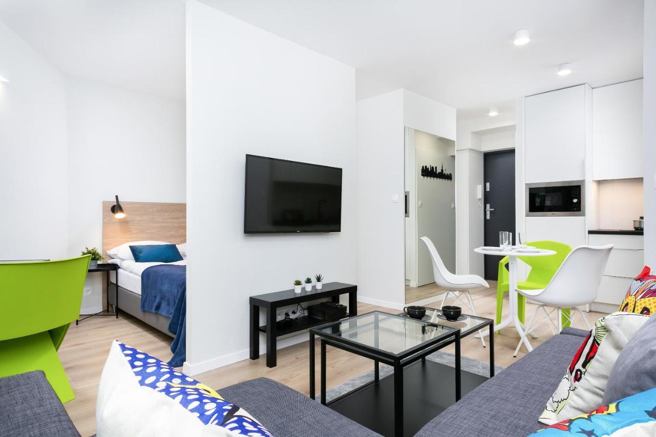 Center By Renters Apartment