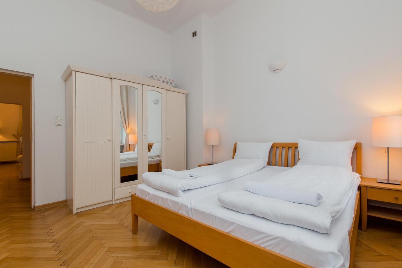 Shortstaypoland Boduena