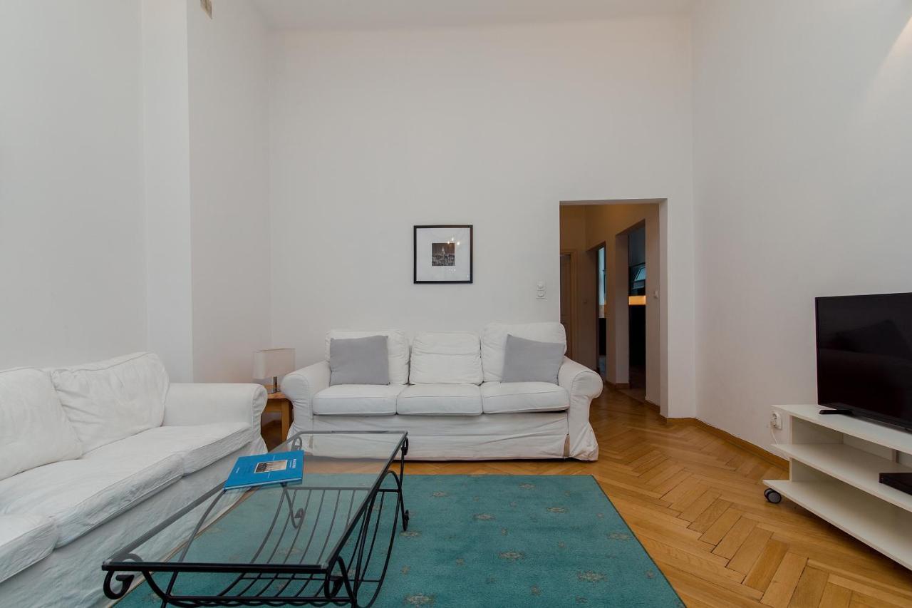 Shortstaypoland Boduena Apartamento *