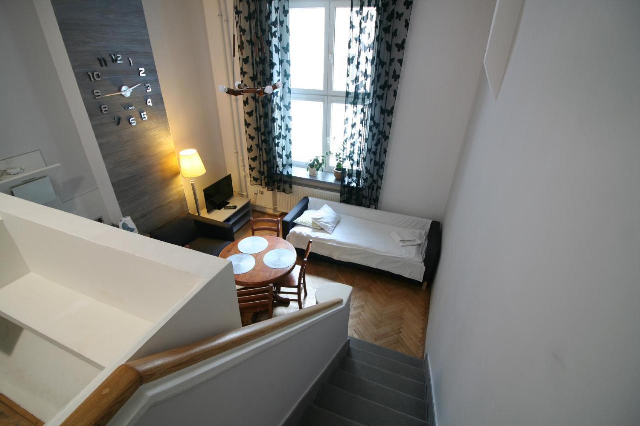 Zelazna Apartment *