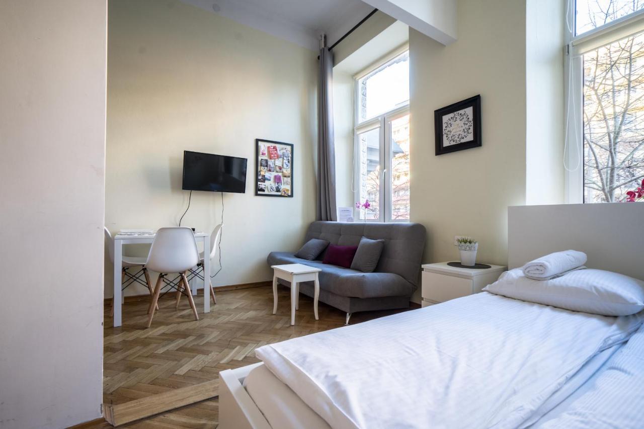 Apartment Elegant Copernicus Warschau