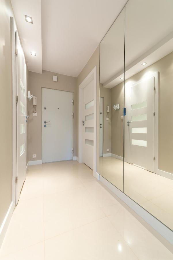 Chmielna 73 P&o Serviced Apartment *