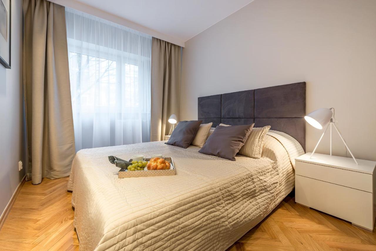 Apartment Chmielna 73 P&o Serviced *