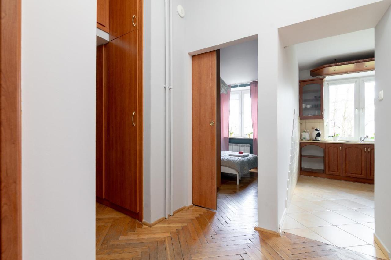 Saska Kepa Modern Apartment *