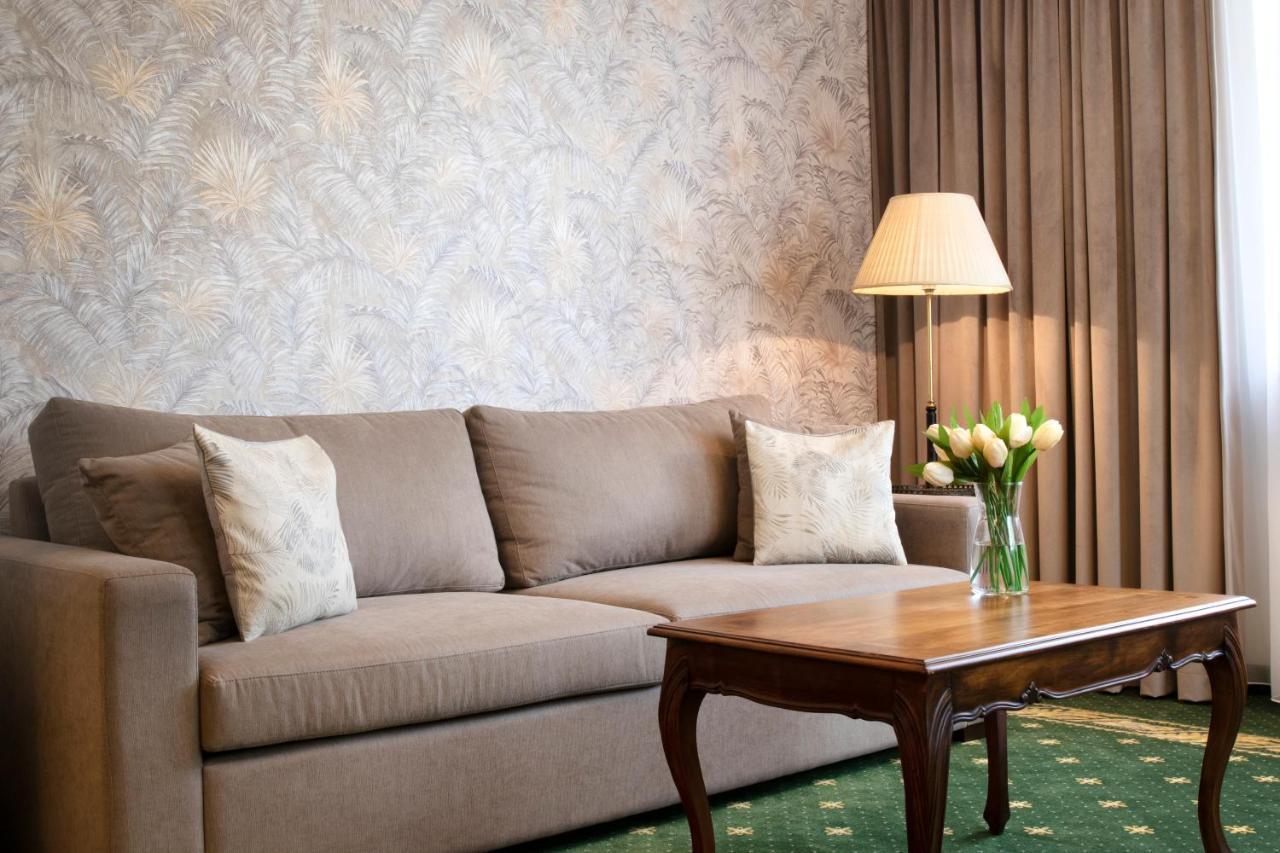 Klub Sosnowy Công viên nghỉ dưỡng Warsaw