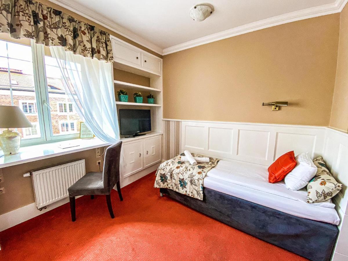 American House Hennela Bed & Breakfast 2*