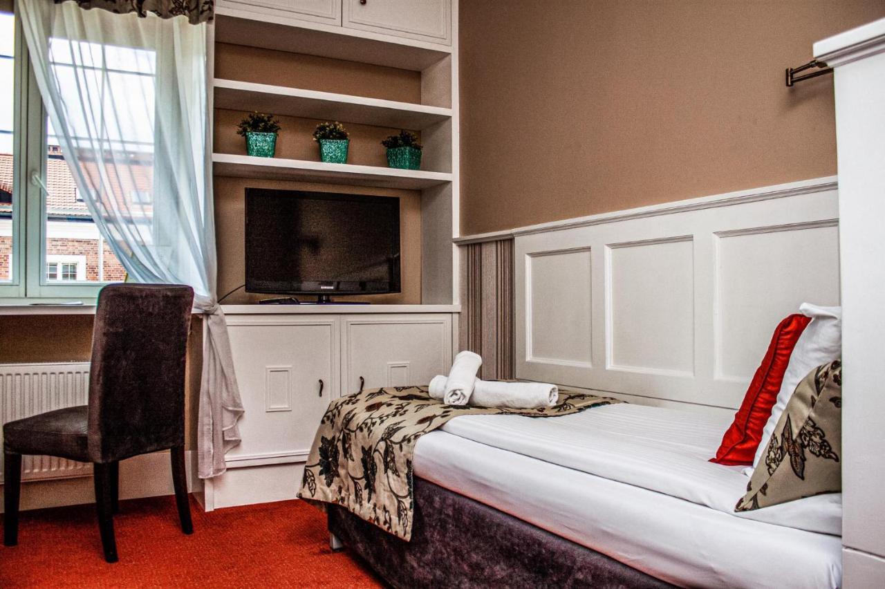 Bed & Breakfast American House Hennela
