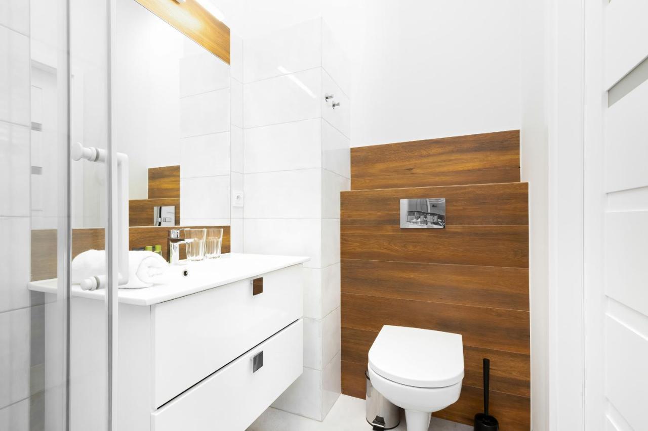 With Parking Business Center By Renters Warsaw