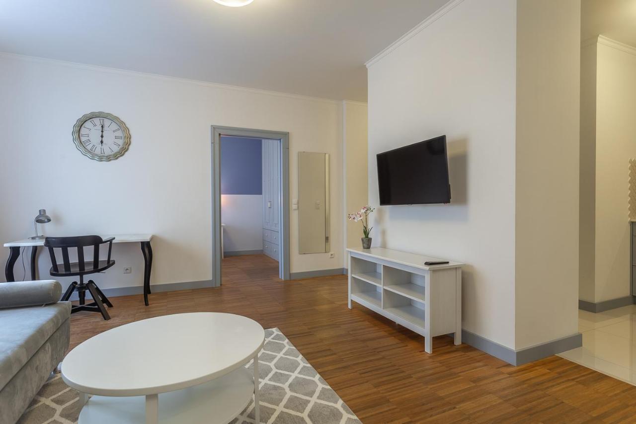 Rentplanet - Bagno Apartment *