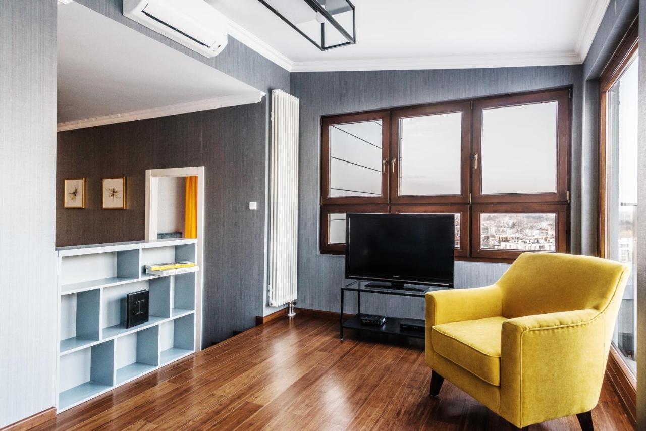 Triton Park Apartment