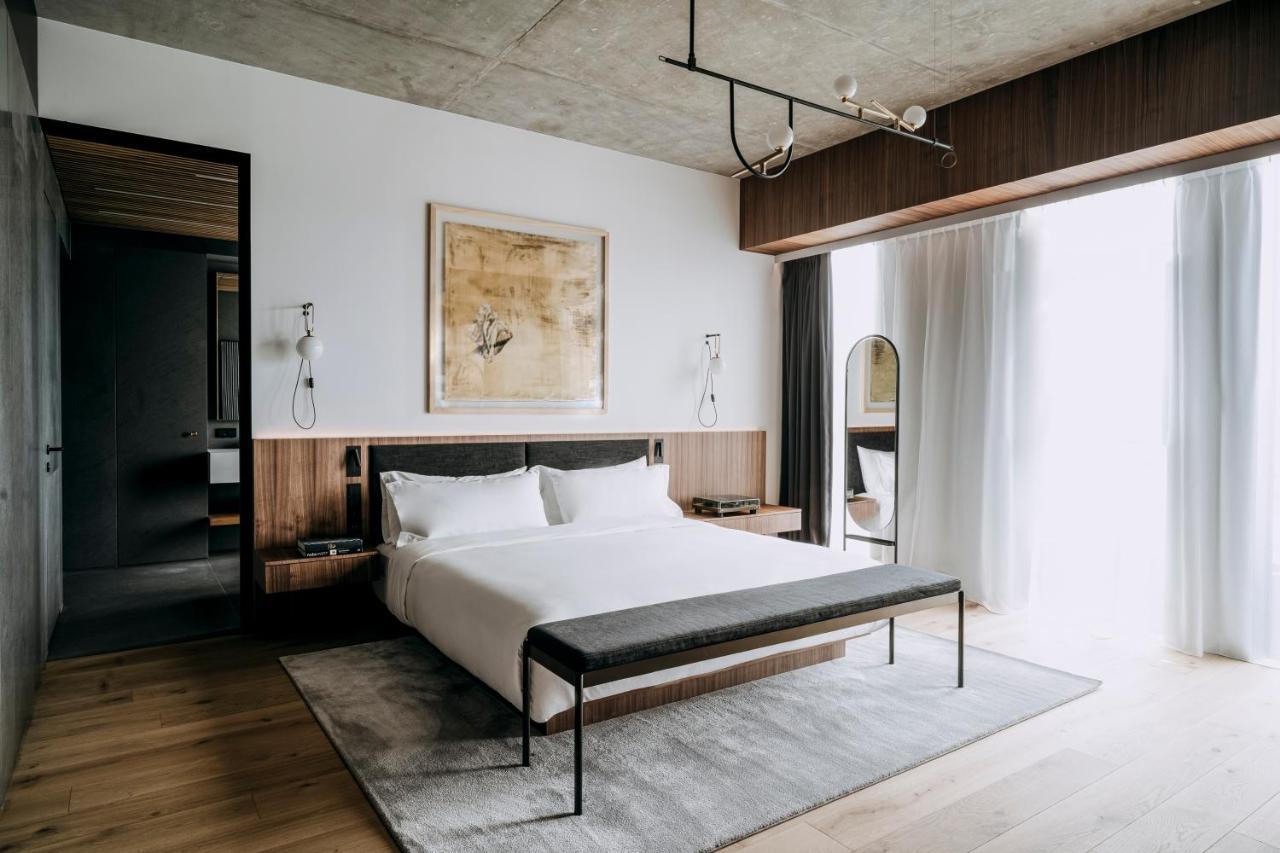 Nobu Hotel