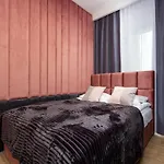 Premium Apartments Business Center By Renters Prestige