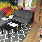 Ohmyhome Zlota Colors