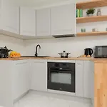 Apartment Żelazna Business Wola by Renters
