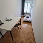 Fantastic Waw - O13 Room C