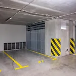 Kierbedzia 6 - Bezplatny Podziemny Parking - Free Parking - Piekny Ogrodek Z Tarasem - 2Km Lazienki Krolewskie - Wifi - Smart Tv 50 Cali - Good Apartments