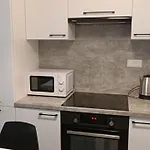 Apartment Z Ogrodkiem Na Warszawskiej Woli