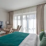 Golden Apartments Warsaw - Mennica Residence