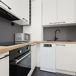 Bright Studio For 4 People In Warsaw By Noclegi Renters