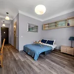 Warsaw Studio - Parks & Metro Nearby - By Rentujemy