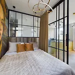 City Center Apartments Hoża by Renters