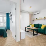 Nowoczesny Apartament Z Balkonem I Miejscem Parkingowym Warszawa Ursus By Rent Like Home