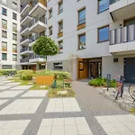Warszawa Parking & Biurko 2 Sypialnie By Noclegi Renters