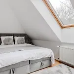 Lumina Amazing House In Warsaw