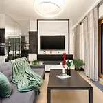 Golden Apartments Warsaw - Mennica Residence