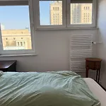 Stylish Central Apt, Palace View