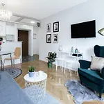Warsawrent Apartamenty Centralna
