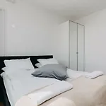 Shortstaypoland Kolejowa