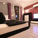 Oxygen Apartments