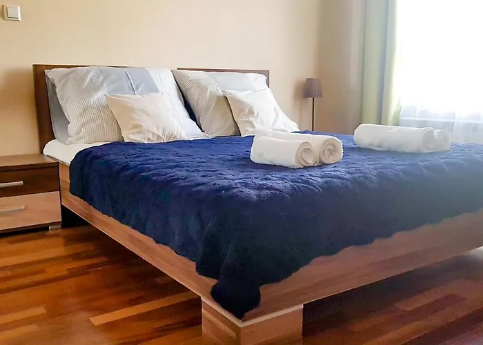 Apartament Z Balkonem Przy Parku
