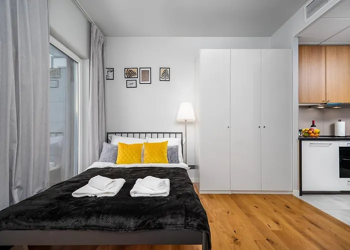 Apartament Wola Business Center Prymasa Street