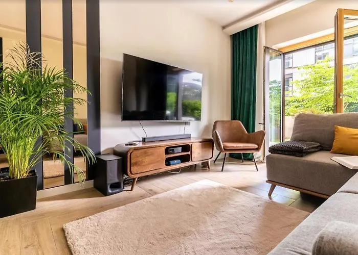 Golden Apartments Warsaw - Two Bedrooms Luxury Apartment In The Center - Mennica Residence