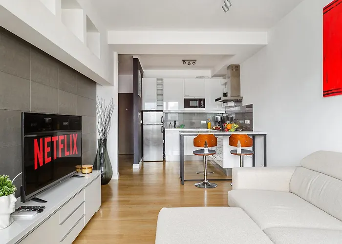 Luxury Apartment In The Center Of Warsaw With View From The 11Th Floor