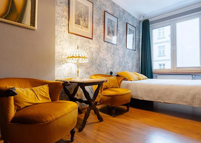 Art Apartament Chmielna 10