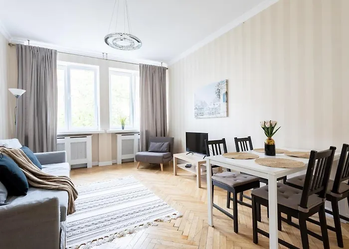 Chic Apartment - 10 People - City Center -Nowy Swiat