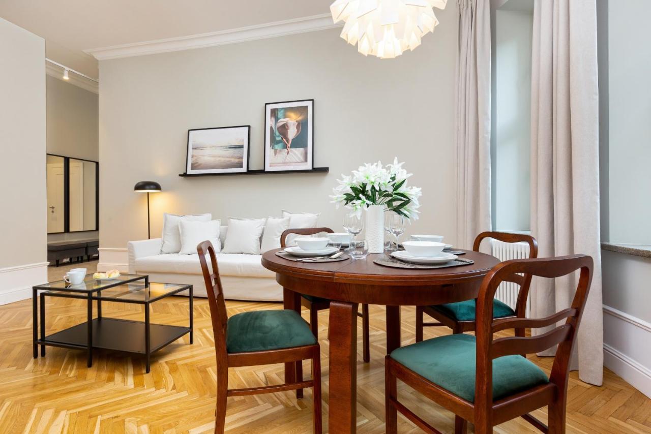 Apartment Boduena By Renters Prestige Warschau