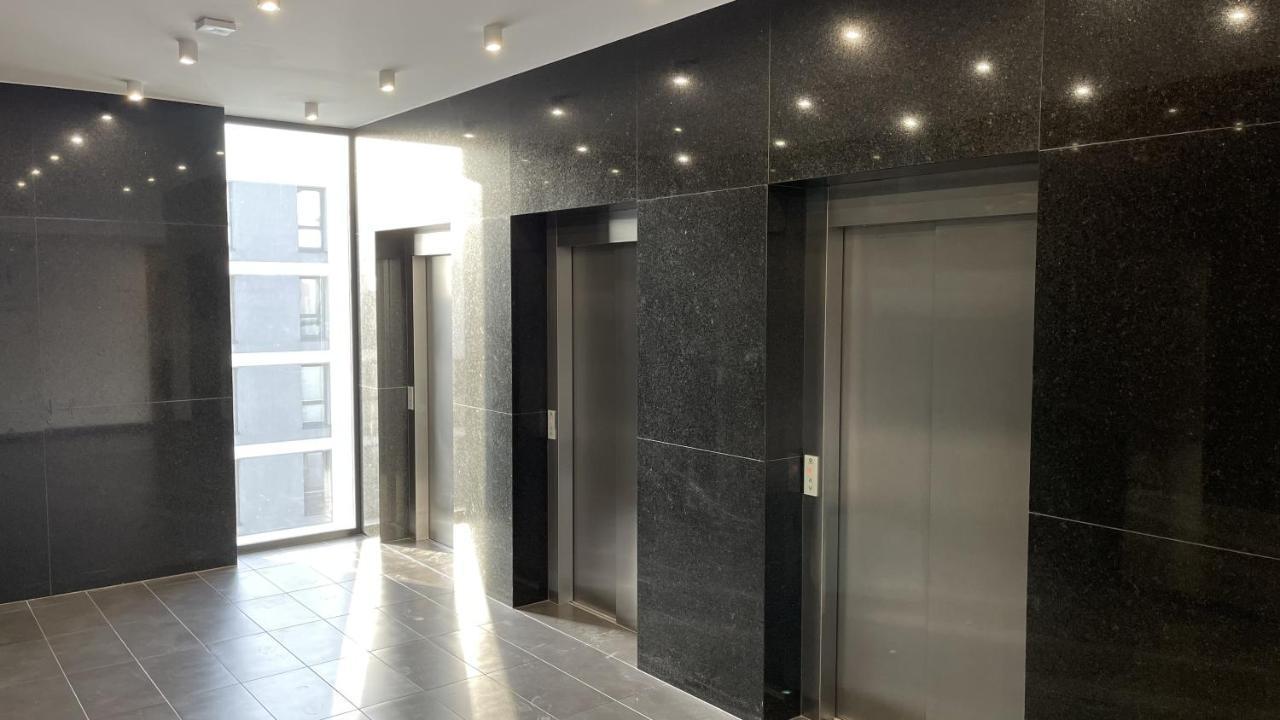 Apartment Prymasa Tysiaclecia 83a By Aparthouse Warschau