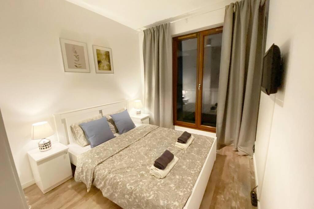 Exclusive 2br! Near City Center +netflix Apartment