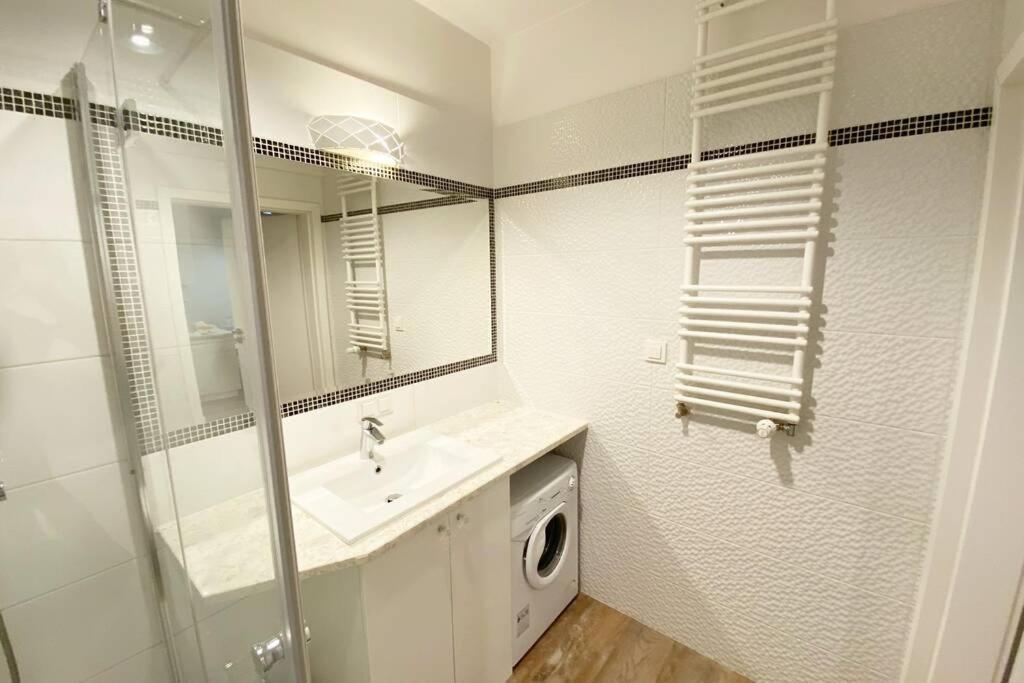 Exclusive 2br! Near City Center +netflix * Warsaw