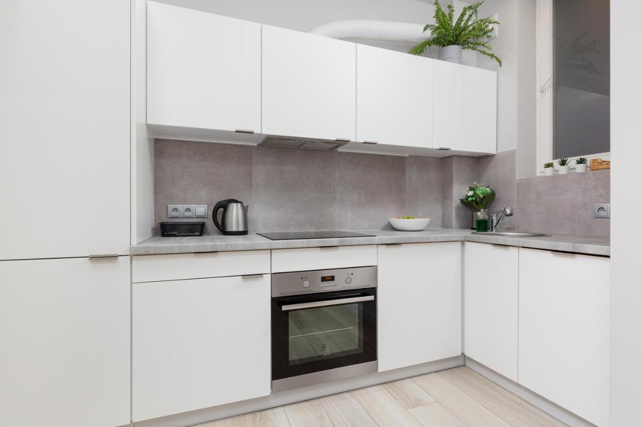 Center Hoża By Renters Apartament *