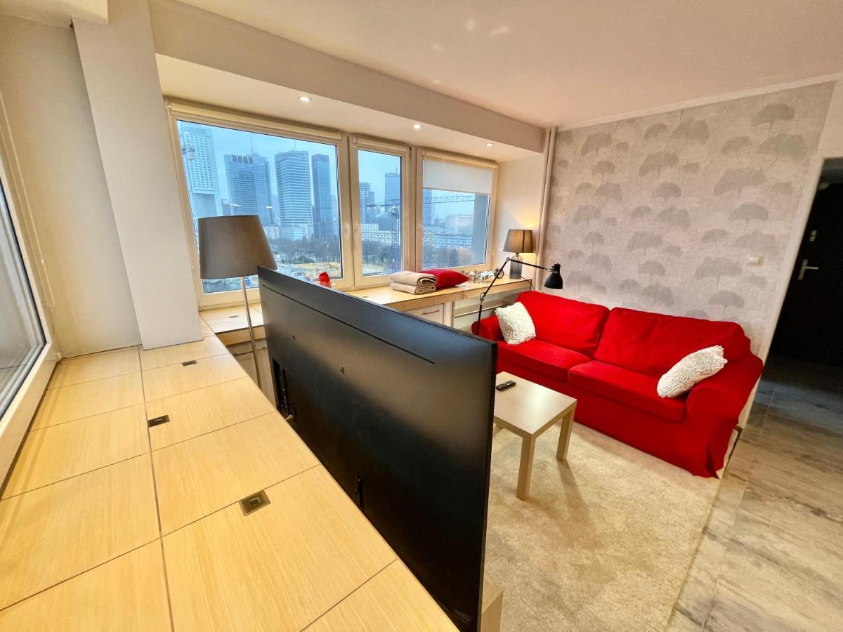 Metro Wifi 300mbs 65'tv Netflix Hbo Appletv+ Apartament Warszawa