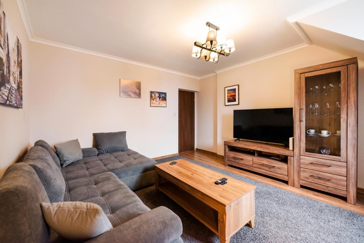 Old Town Market Place Penthouse Apartment *